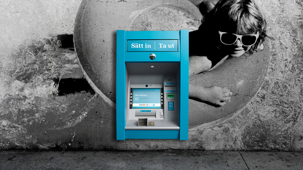 Bankomat ta ut resevaluta